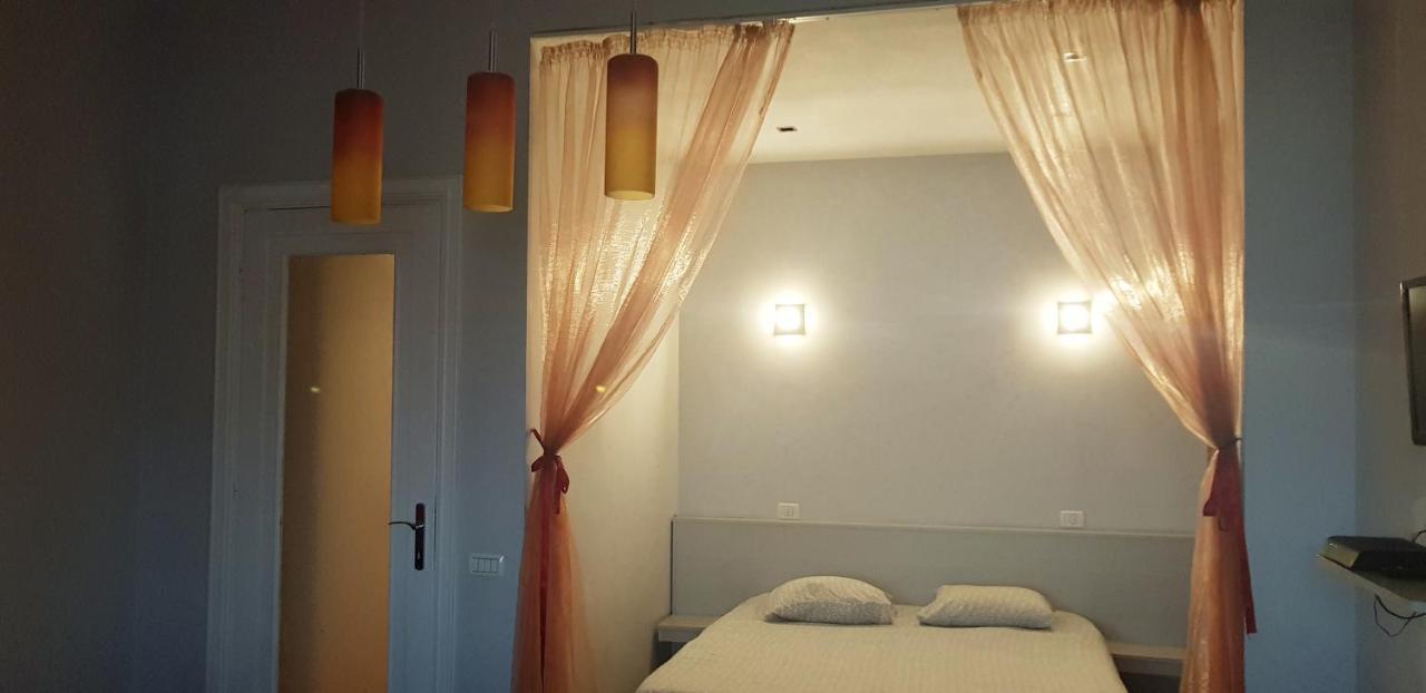 Hospitality Centrum - Nicolae Iorga Bukarest Zimmer foto